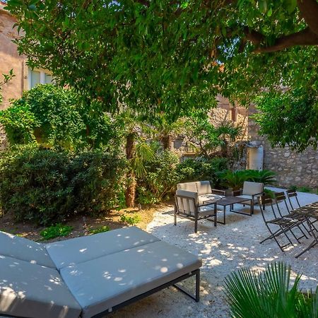 Old Town House With Floor Heating & Lush Private Garden Villa Dubrovnik Kültér fotó